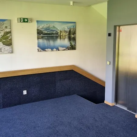 Family In Daire Tatranská Lomnica