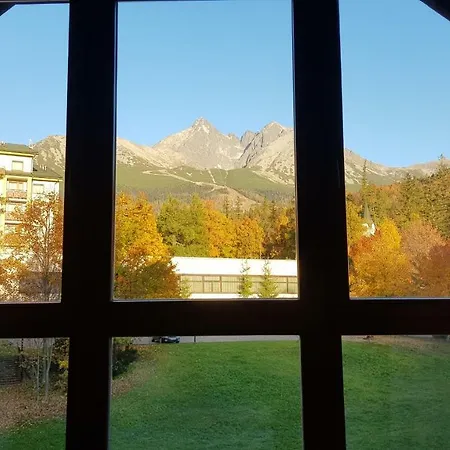 Family In דירה טטרנסקה לומניקה